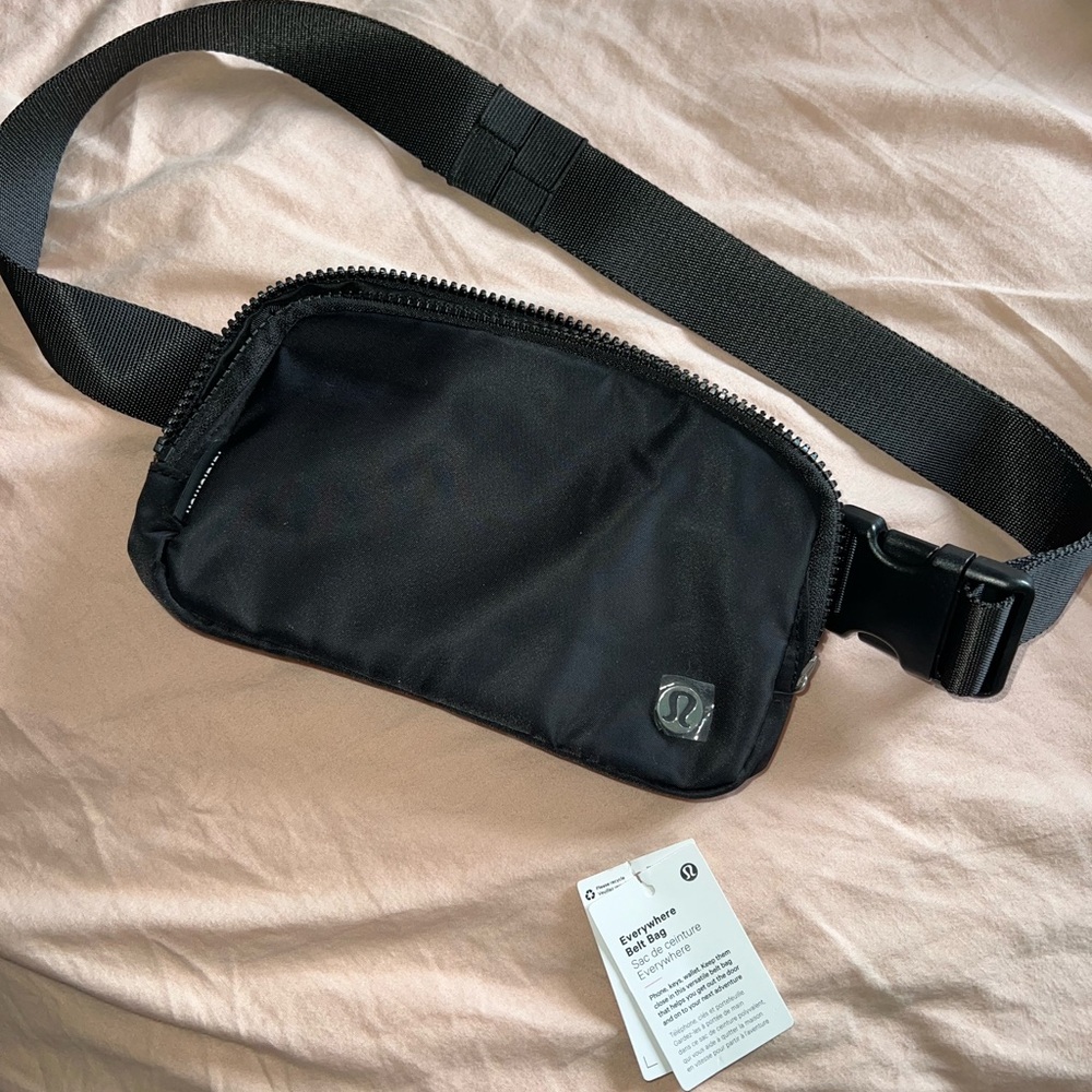 Lululemon 1L Everywhere Belt Bag